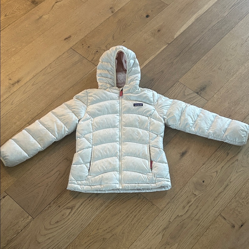Patagonia Light Gray Puffer Jacket